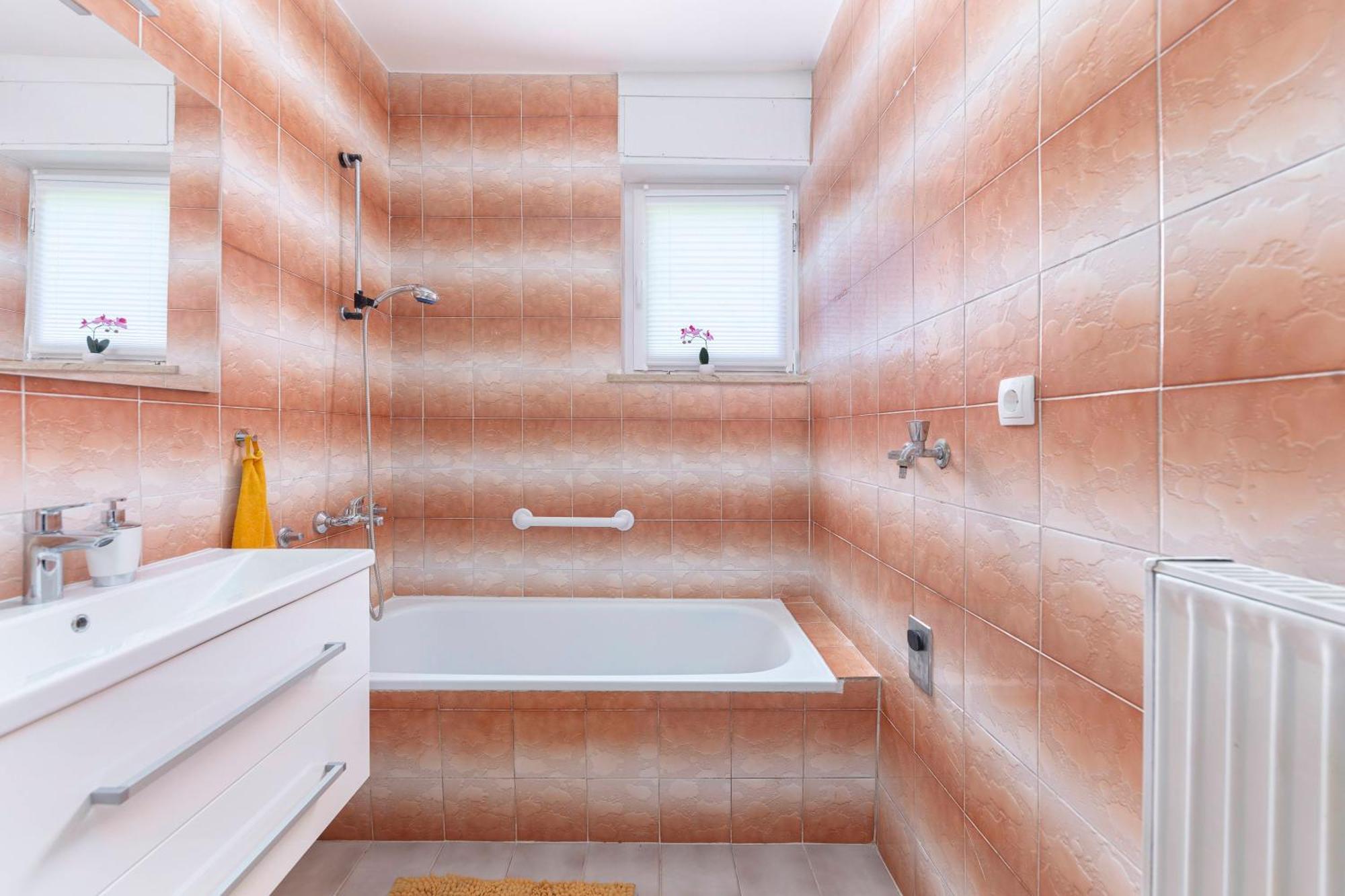 Hisa Oder Apartment Vodice Екстериор снимка