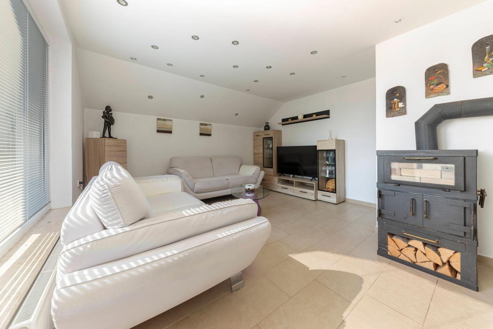 Hisa Oder Apartment Vodice Екстериор снимка